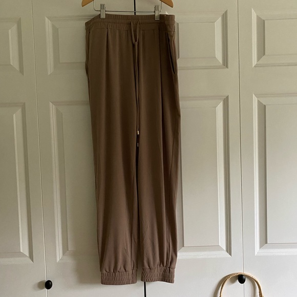 Taupe Drawstring pants - Picture 4 of 4